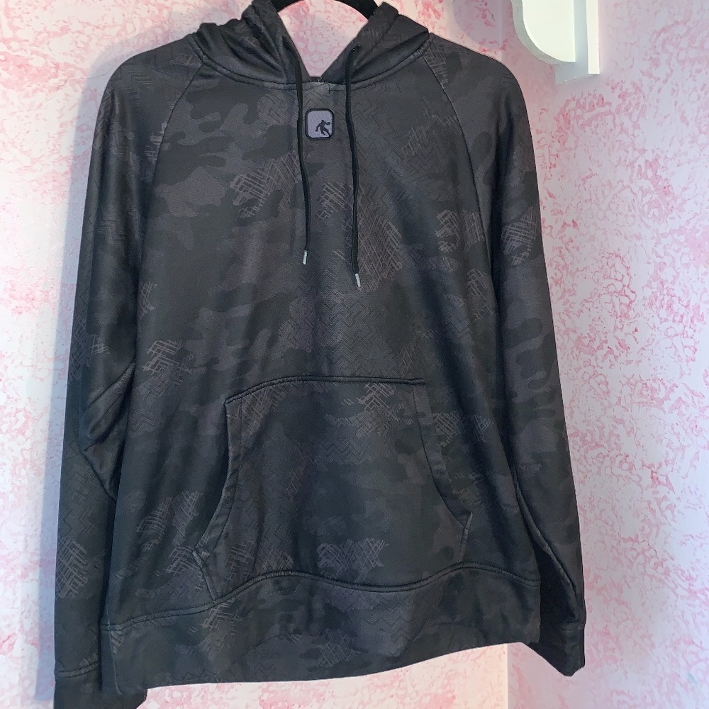 AND1 Black camo sweatshirt